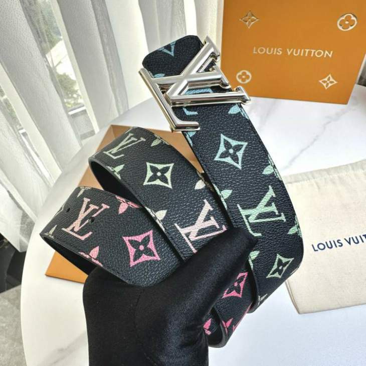 Picture of Louis Vuitton Belts _SKUfw214921302fw